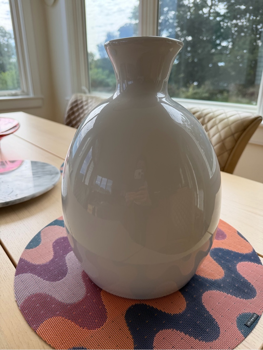 etúHome White Ceramic Artisanal Vase